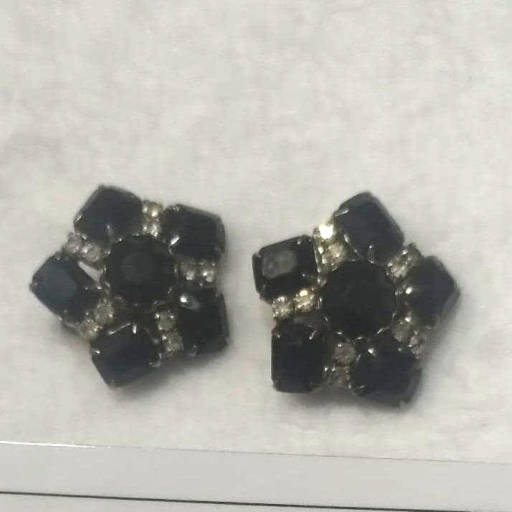 Vintage Black Rhinestone Flower Cluster Clip On Earrings Silver Tone‎ Sparkly